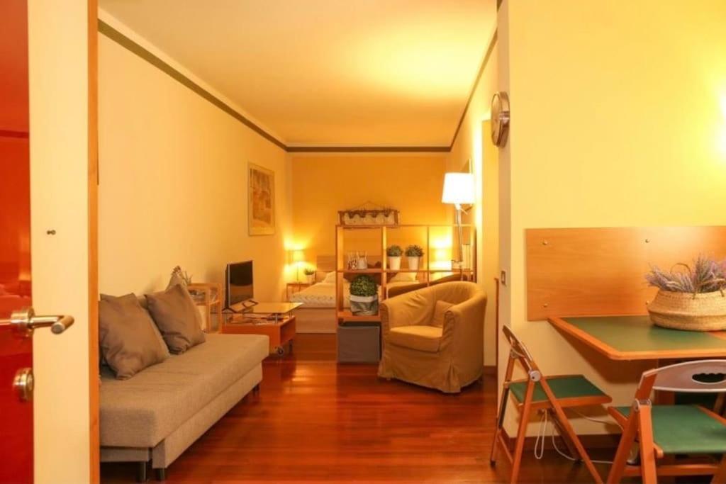 Bibo'S House Historical Centre Apartment Turin Bagian luar foto